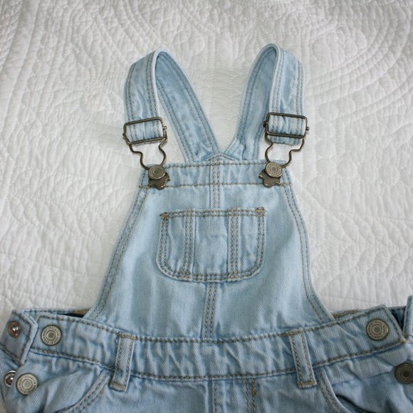 2/$20 Zara baby girl jean overall shorts 9 months - Picture 16 of 16